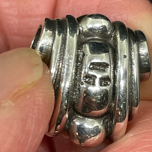 Lagos vintage diamond pendant - Picture 3 of 8